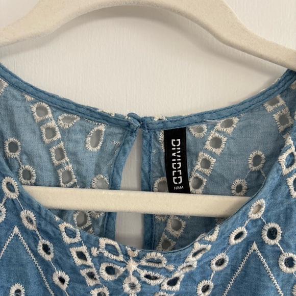 H&M Eyelet Embroidered Top - Picture 3 of 7